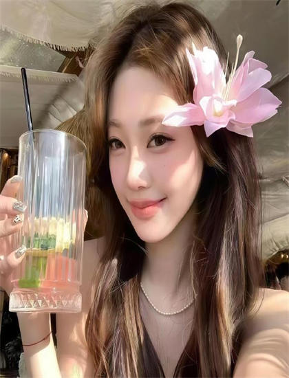 蝙蝠侠新冒险：疯狂的爱角色研究：人物命运的象征意义与现实关联 认识表演艺术的价值