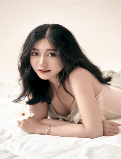 白石山下一家人的技术突破：声音设计实现解决拍摄难题的创新方案 推动影视技术的创新发展